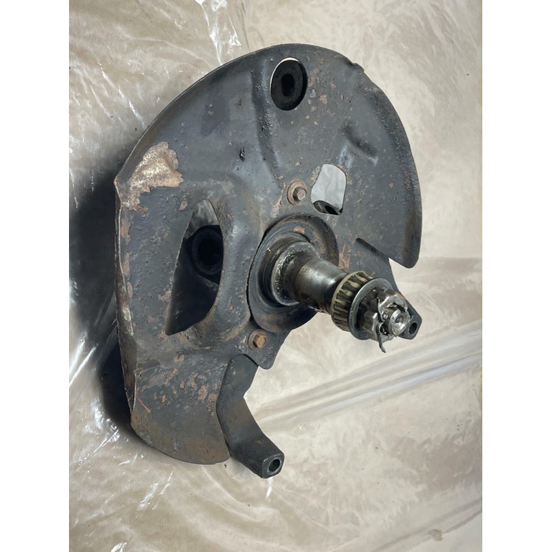 1987-93 Ford Mustang GT Front Driver LH Spindle 201
