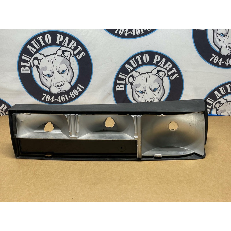 1987-93 Ford Mustang GT Passenger RH OEM Tail Light Housing 201