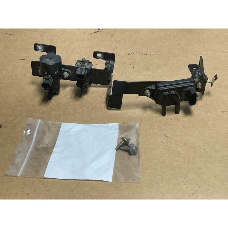 2003-04 Ford Mustang SVT Cobra 4V EGR Accessories 221