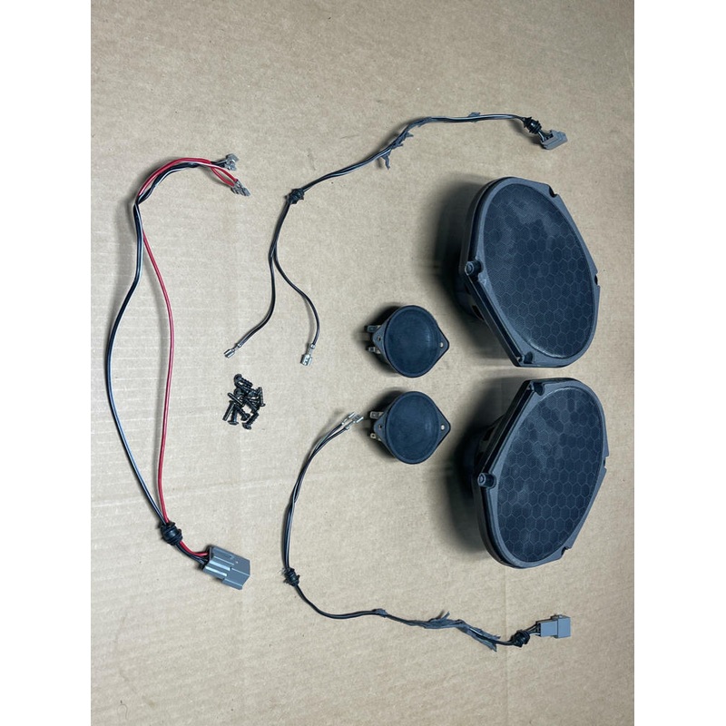 2003-04 Ford Mustang SVT Cobra Rear Speakers 220