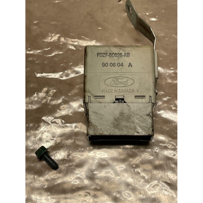 1987-93 Ford Mustang GT Low Oil Level Relay 201