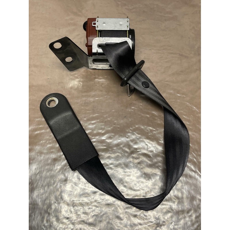 2003-04 Ford Mustang SVT Cobra Convertible Front Left Driver Seat Belt 208