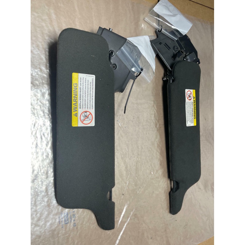 2003-04 Ford Mustang SVT Cobra Convertible Sun Visors 208