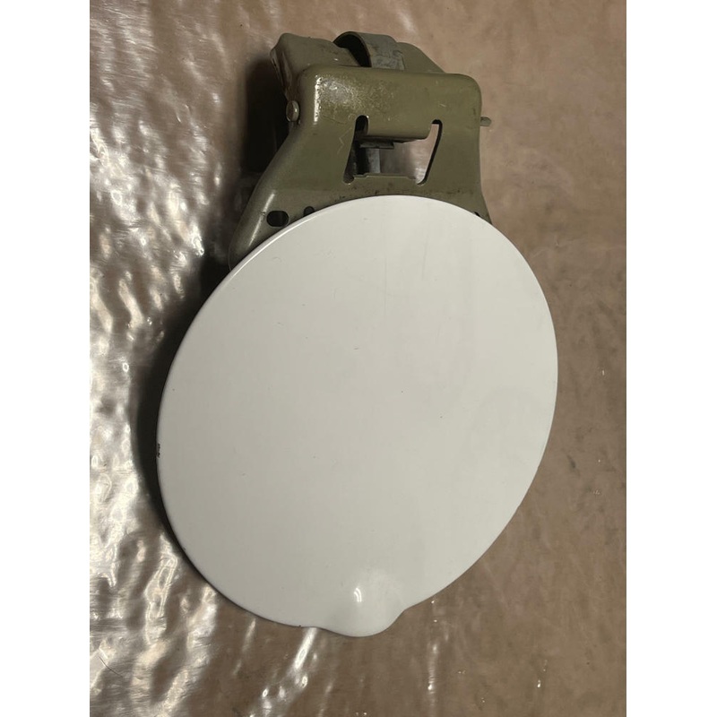 2003-04 Ford Mustang SVT Cobra Fuel Door Oxford White 208