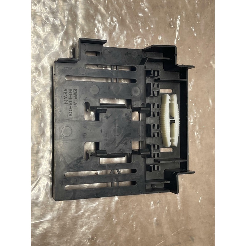 2003-04 Ford Mustang SVT Cobra Interior Fuse Box Lid- w/ Tool 208