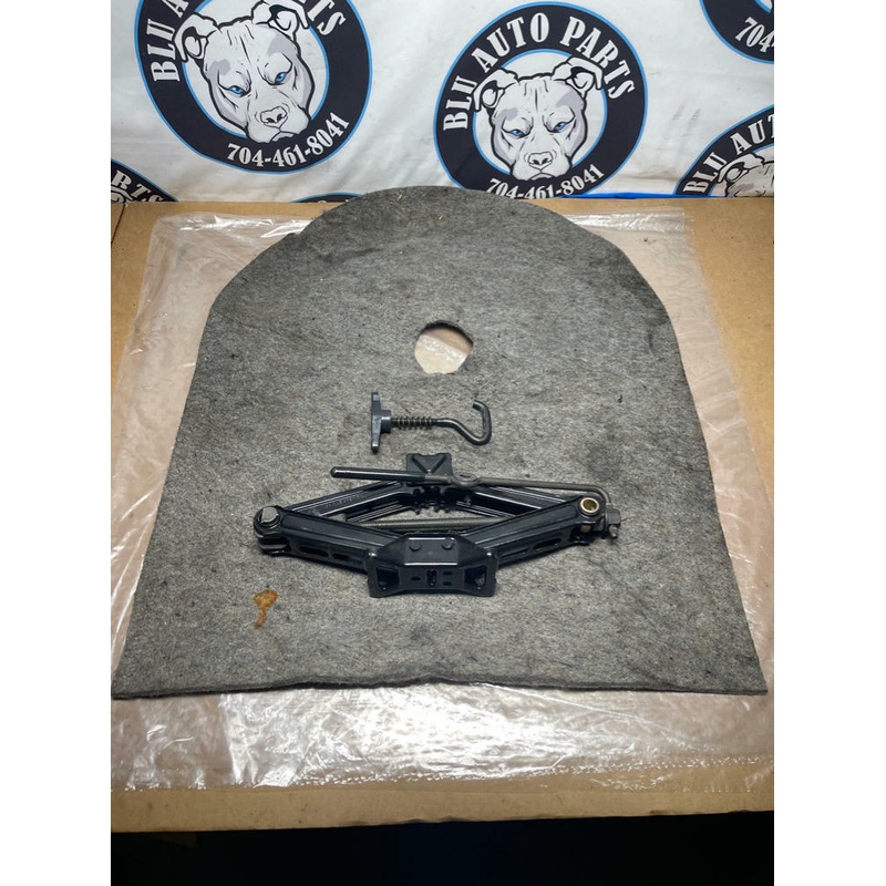 2003-04 Ford Mustang SVT Cobra Spare Tire Tool Kit 208