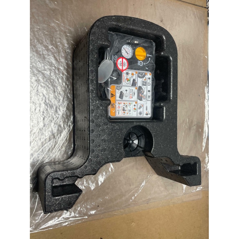 2015-23 Spare Tire Kit Tools 2212
