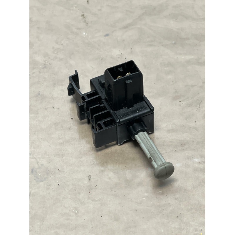 2003-04 Ford Mustang SVT Cobra Clutch Pedal Safety Switch 228
