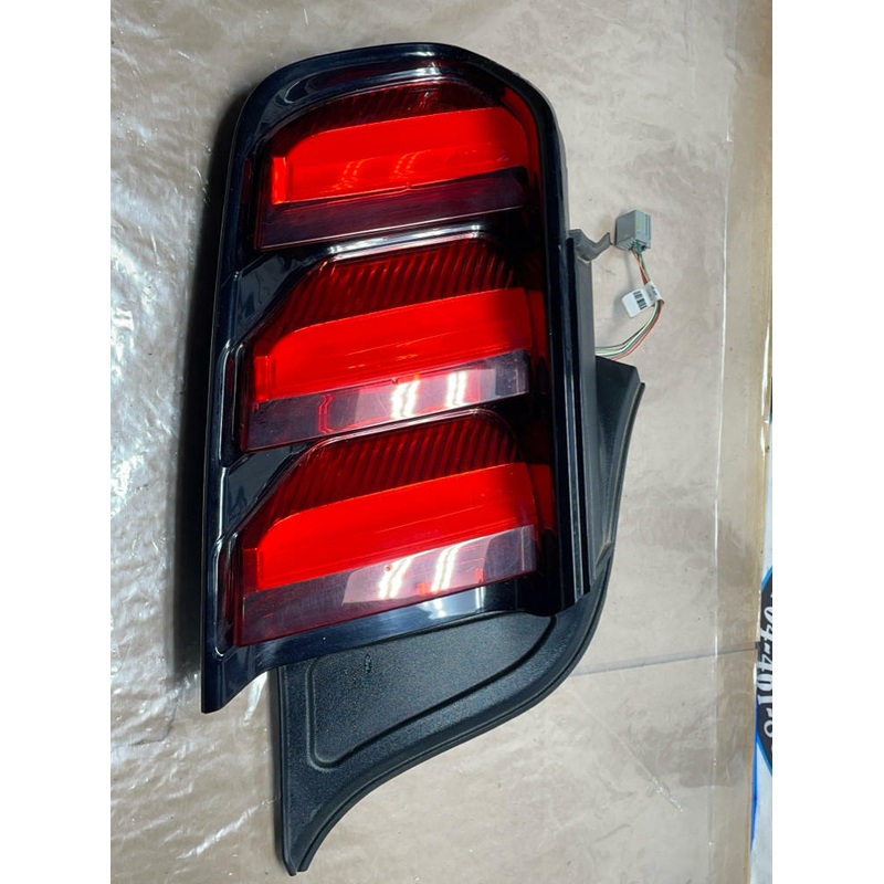 2015-17 Ford Mustang GT S550 Coyote LH Tail Light 222