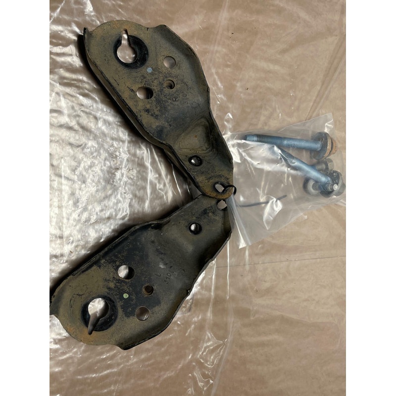 2015-17 Ford Mustang IRS Brackets 214