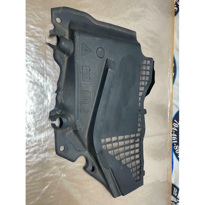 2015-23 Ford Mustang GT V6 Battery Cover 214