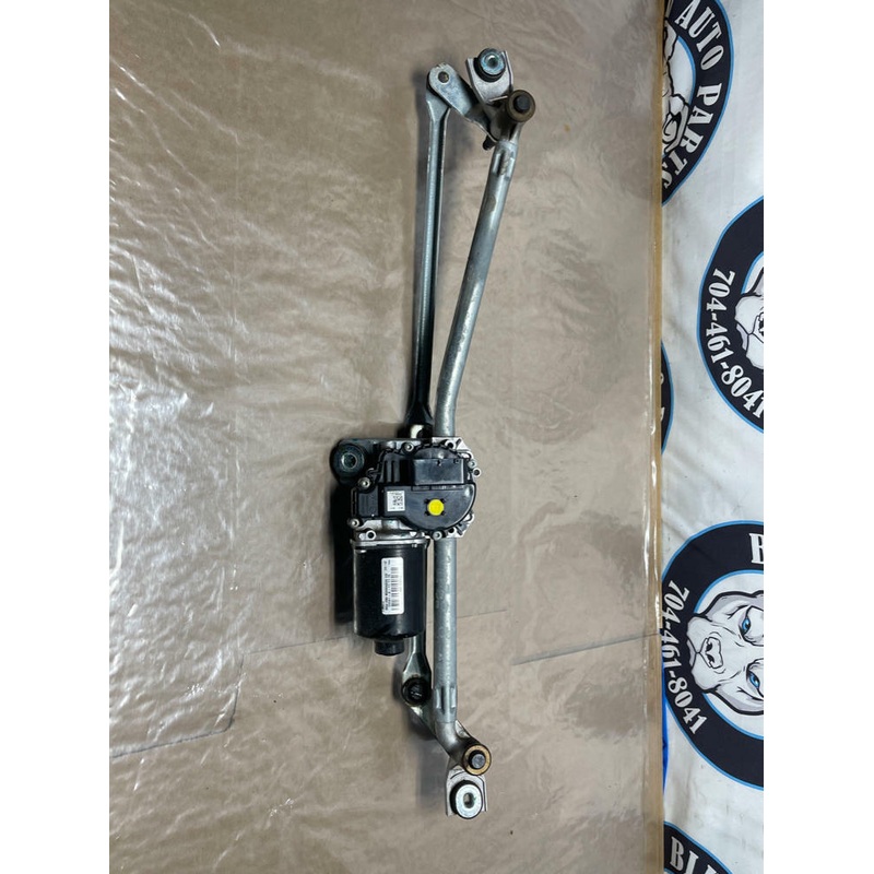 2015-23 Ford Mustang GT V6 Wipe Motor Assembly 214