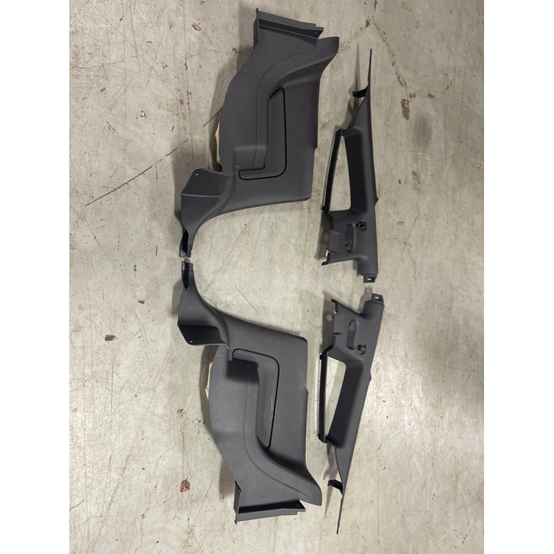2007-09 Ford Mustang GT500 KR 1800 Miles OEM Rear Quarter Plastics Set 226