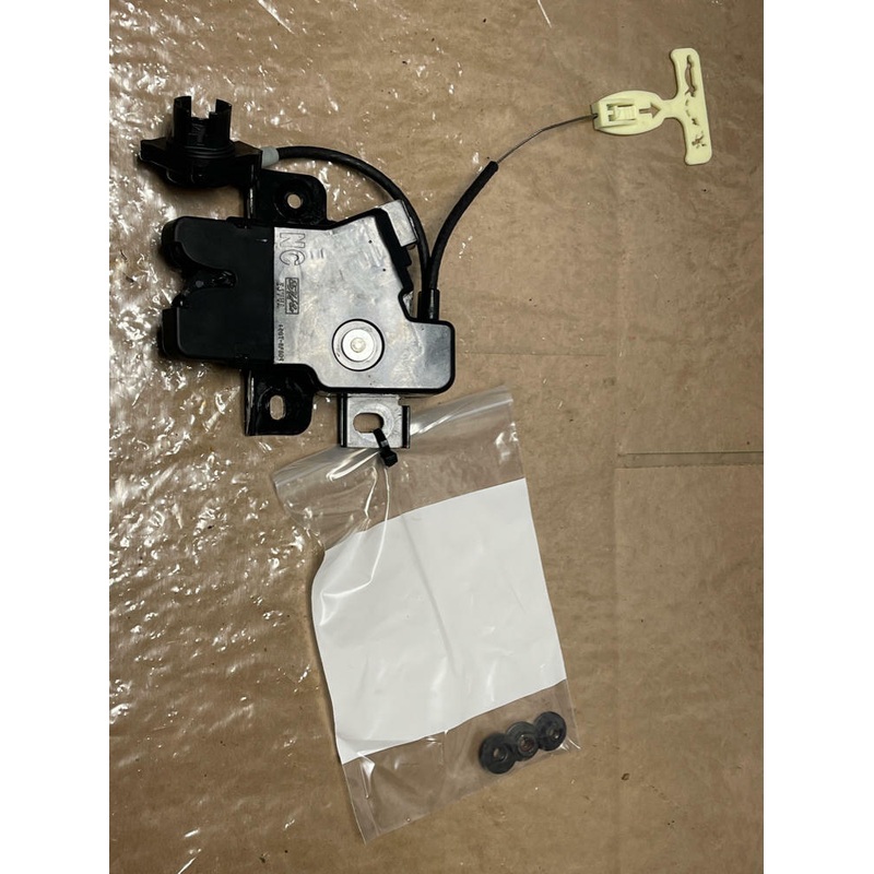 2007-09 Ford Mustang GT500 KR 1800 Miles Trunk Latch 226