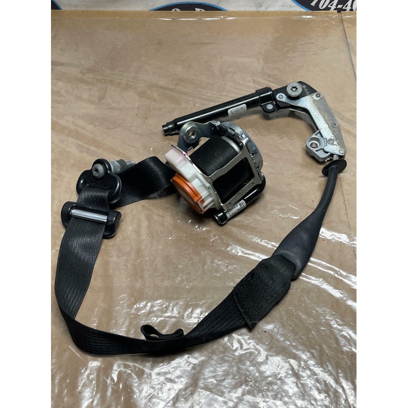 2015-17 Ford Mustang S550 GT Front RH Seat Belt- Coupe 227