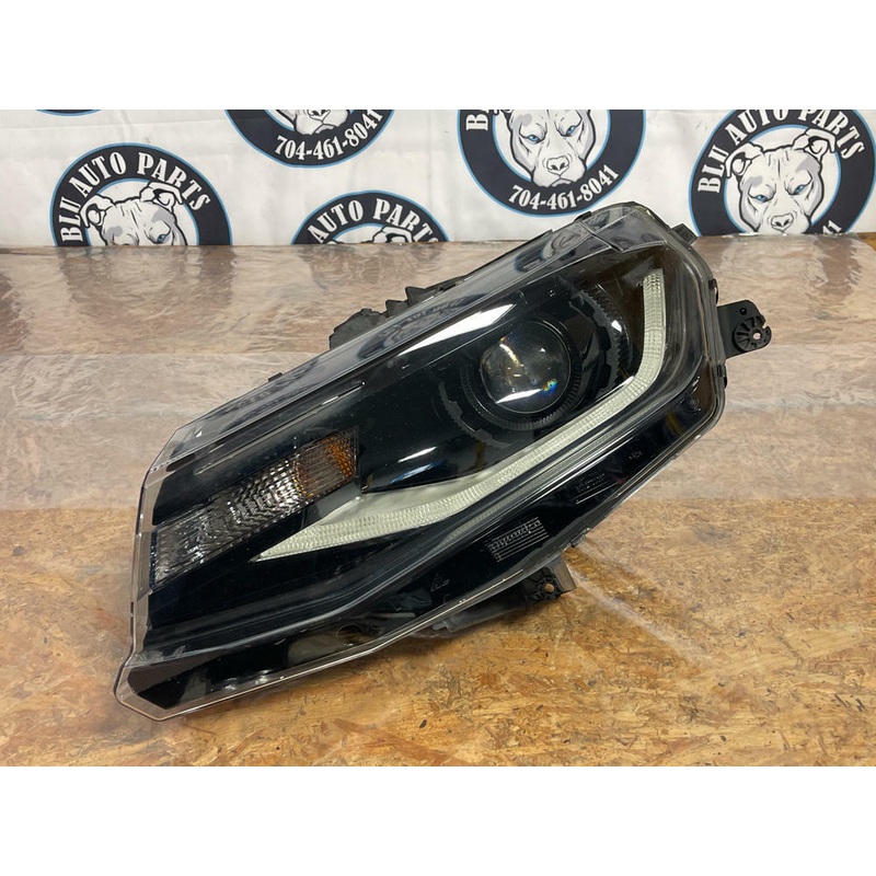 2016-23 Chevrolet Camaro SS Driver LH Headlight OEM 199