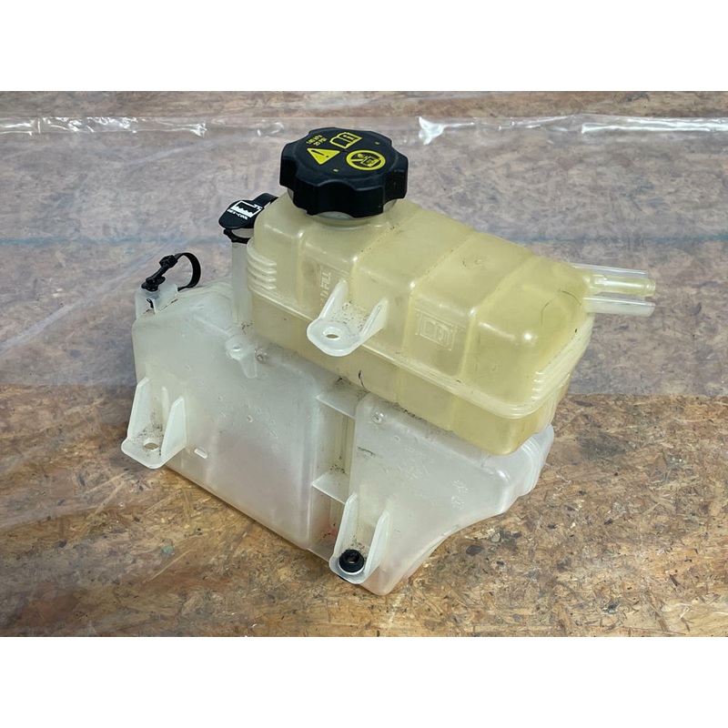 2016-23 Chevrolet Camaro SS Engine Coolant Reservoir 38k Miles OEM 199
