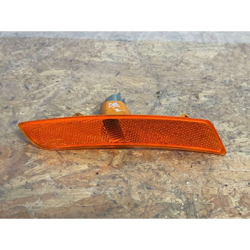 2016-23 Chevrolet Camaro SS Front LH Side Marker Reflector- Amber 199