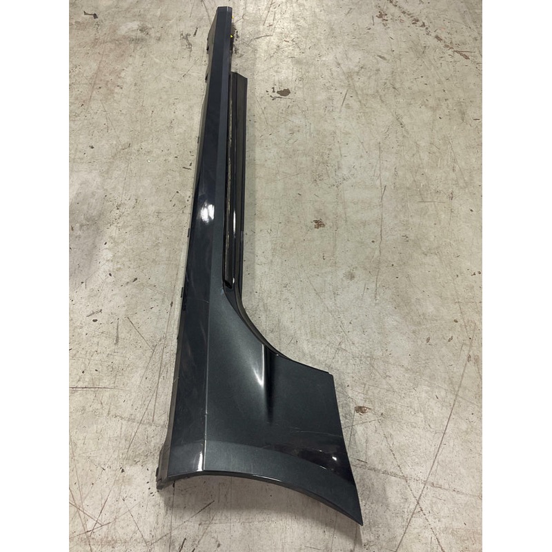 2016-23 Chevrolet Camaro SS LH Driver Side Skirt Miles OEM 199
