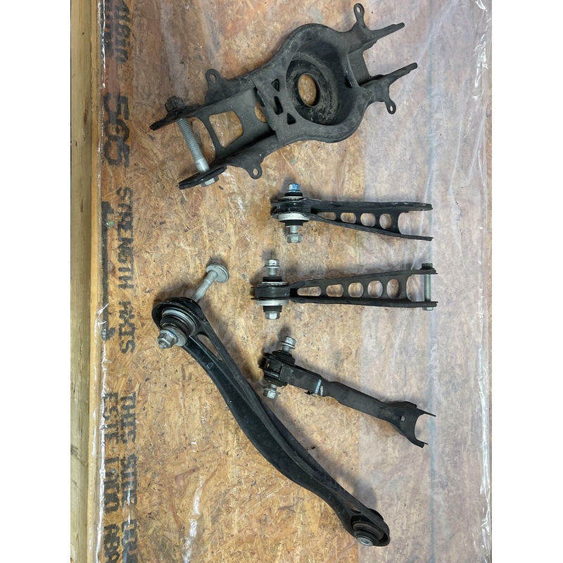2016-23 Chevrolet Camaro SS Rear LH Control Arm Set 199