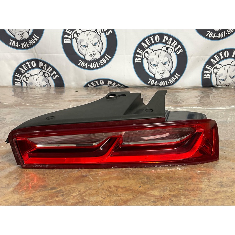 2016-23 Chevrolet Camaro SS RH Tail Light 38k Miles OEM 199