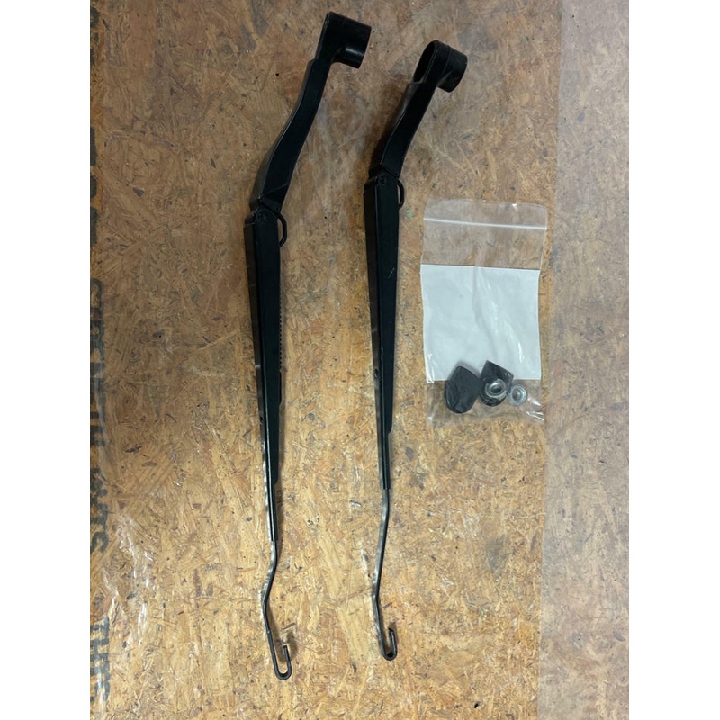 2016-23 Chevrolet Camaro SS Windshield Wiper Arms Pair 199