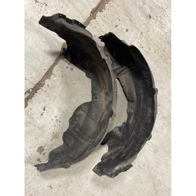 2018-23 Ford Mustang Rear Wheel Wells Pair 213