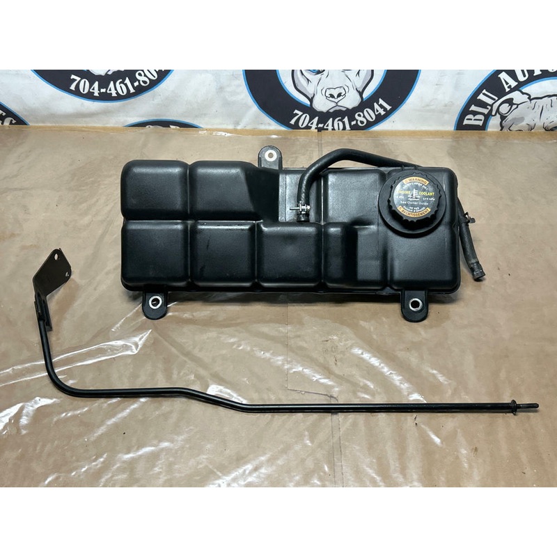 1999-04 Ford Mustang Coolant Reservoir Tank & Prop 233
