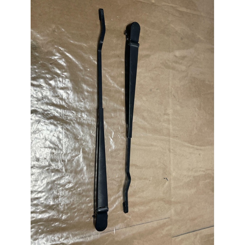 1999-04 Ford Mustang SVT Wiper Arms Pair 233