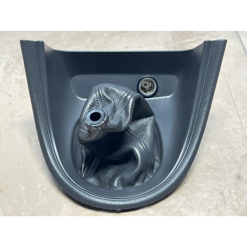 2003-04 Ford Mustang SVT Cobra Leather Shift Boot & Bezel 252