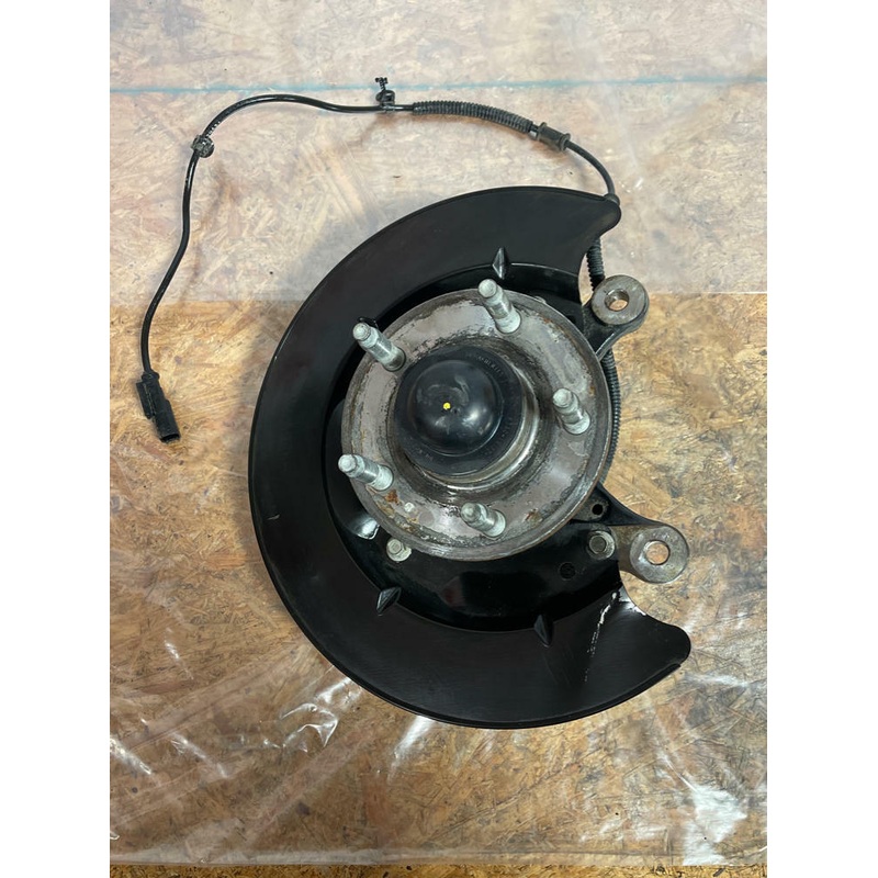 2011-14 Ford Mustang GT V6 Driver LH Spindle 239