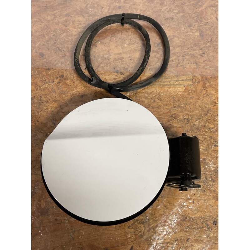 2015-17 Ford Mustang GT 5.0 S550 Fuel Tank Door (Z1-Oxford White) 211