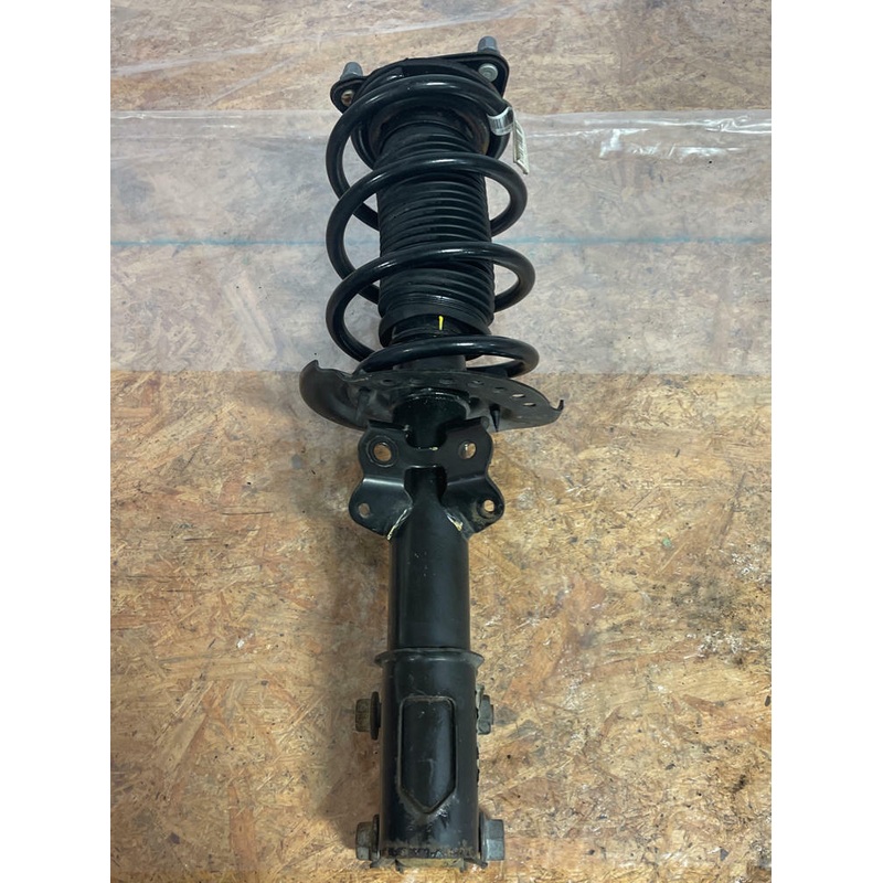 2015-17 Ford Mustang GT Passenger Front RH Strut Assembly 211
