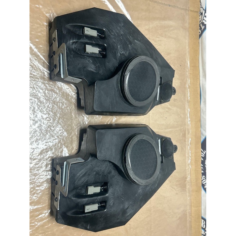2003-04 Ford Mustang SVT Cobra Convertible Rear Speaker Boxes & Speakers LH RH