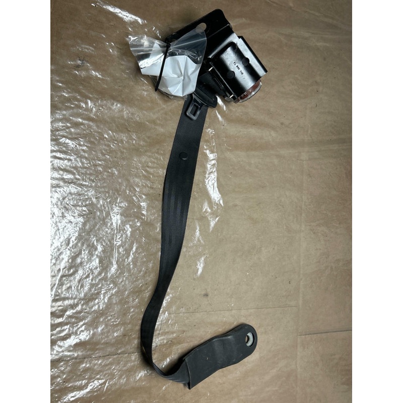 2003-04 Ford Mustang SVT Cobra Front Passenger RH Seat Belt- For Convertible 252