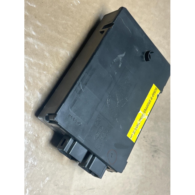 2003-04 Ford Mustang SVT Cobra GEM Module 235