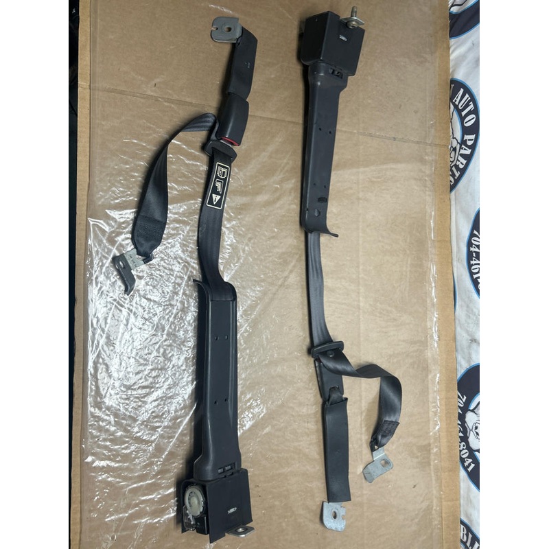 2003-04 Ford Mustang SVT Cobra Rear Seat Belt Pair- Convertible 235