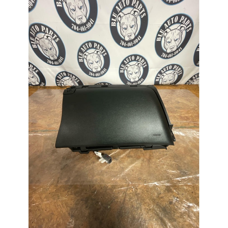 2018-23 Ford Mustang GT 5.0 Eco Boost Glove Box 223