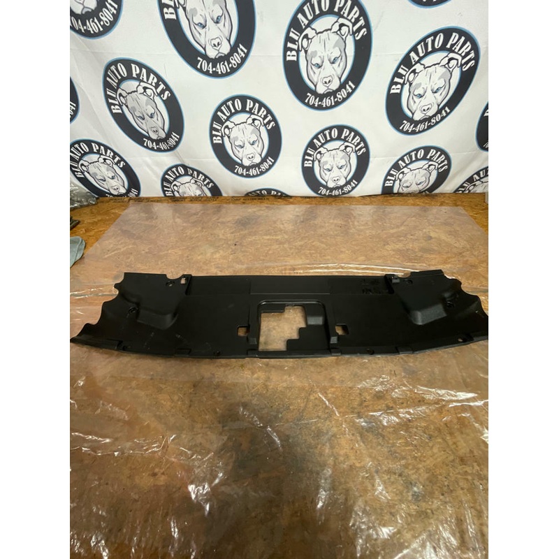 2018-23 Ford Mustang GT 5.0 Radiator Cover 223