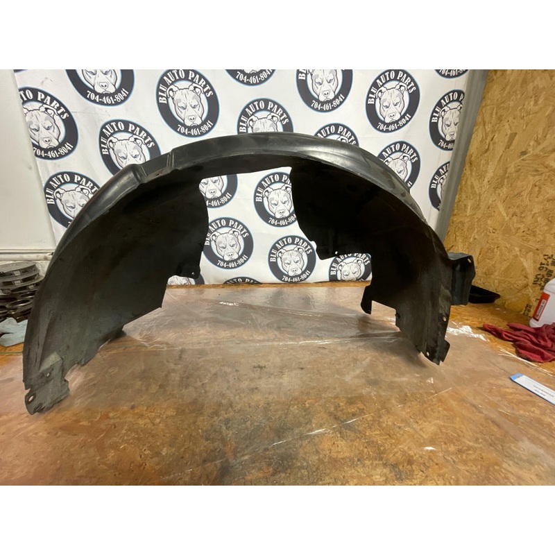 2018-23 Ford Mustang GT 5.0 RH Wheel Well Splash Sheild 223