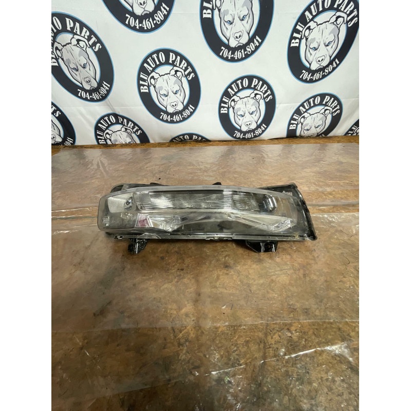 2018-23 Ford Mustang GT 5.0 Right Turn Signal Fog Light 223