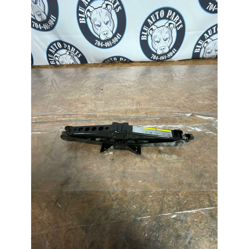 2018-23 Ford Mustang GT 5.0 Spare Tire Jack 223