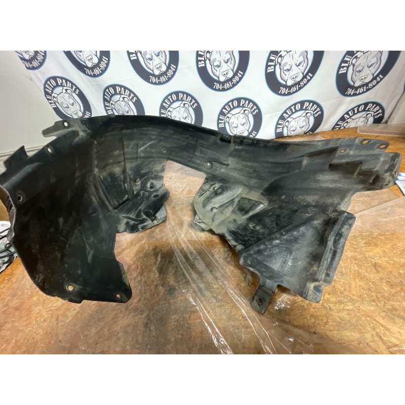 2018-23 Ford Mustang GT S550 5.0 Driver Wheel Well 223