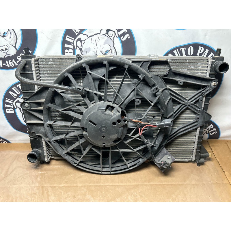 2001-04 Ford Mustang 4.6 V8 GT Radiator & Fan 234