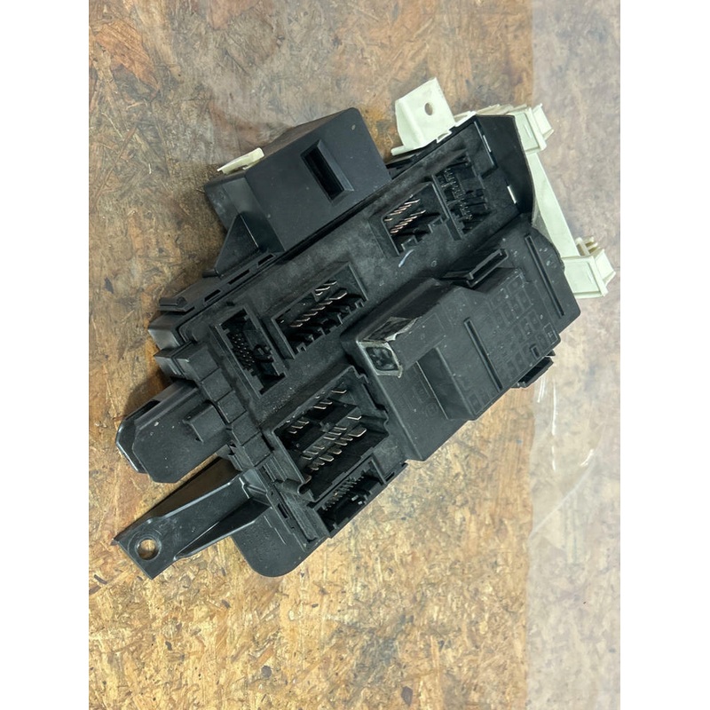 2011-14 Ford Mustang GT 5.0 6R80 Body Control Module 231