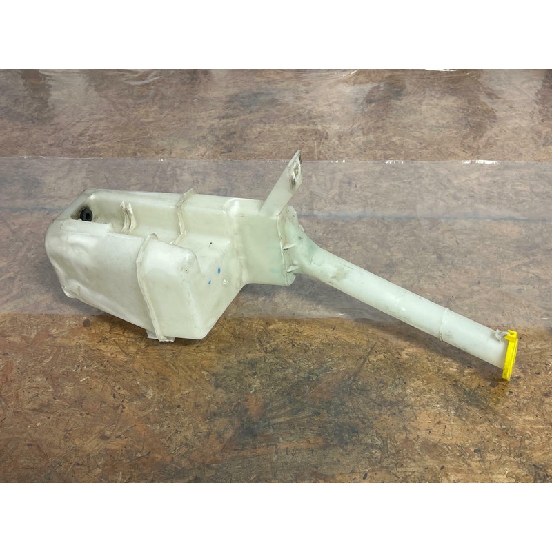 2011-14 Ford Mustang GT 5.0 Windshield Wiper Reservoir 231