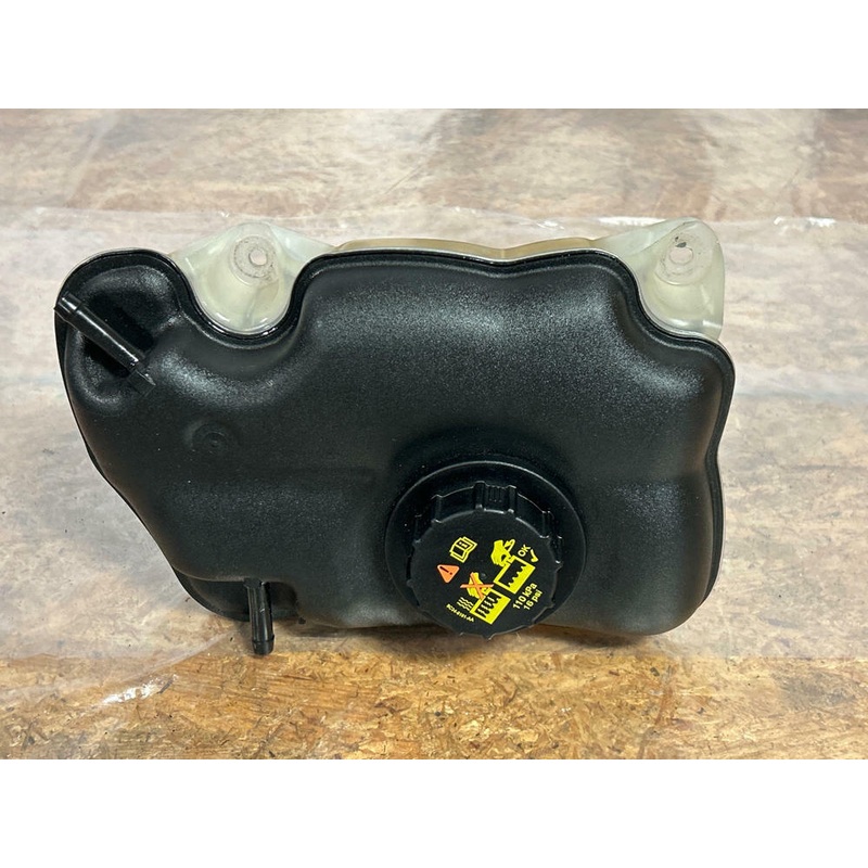 2011-14 Ford Mustang GT Coolant Expansion Tank 231