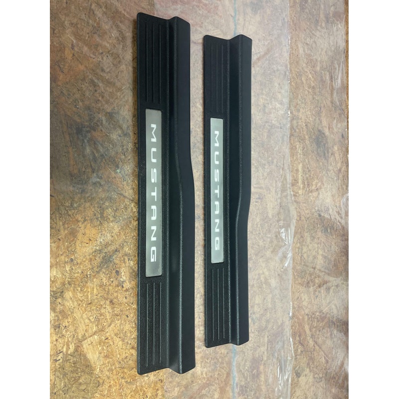 2011-14 Ford Mustang Illuminated Door Sills Pair LH RH 231
