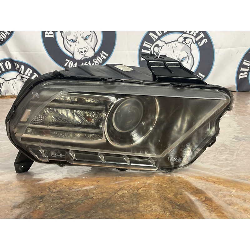 2011-14 Ford Mustang RH Passenger OEM Headlight 231