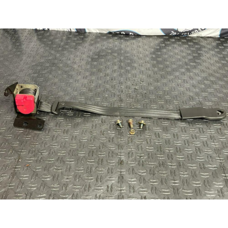 2003-04 Ford Mustang SVT Cobra Driver LH Front Seat Belt Convertible 273